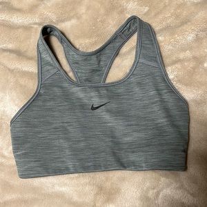 Nike Medium Support Athletic Sports Bra